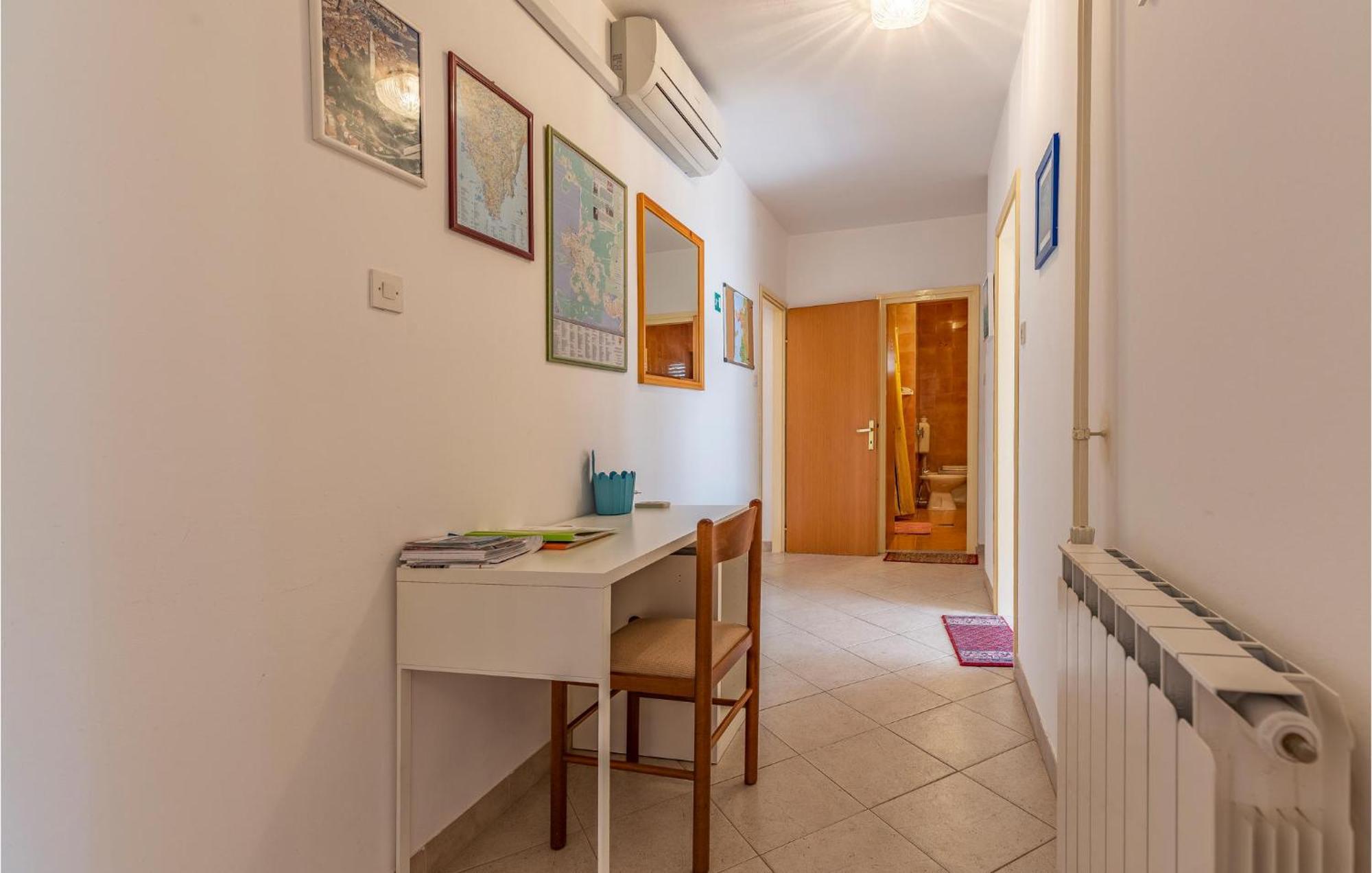 Apartment 3 Bedroom Stunning In Rovinj
