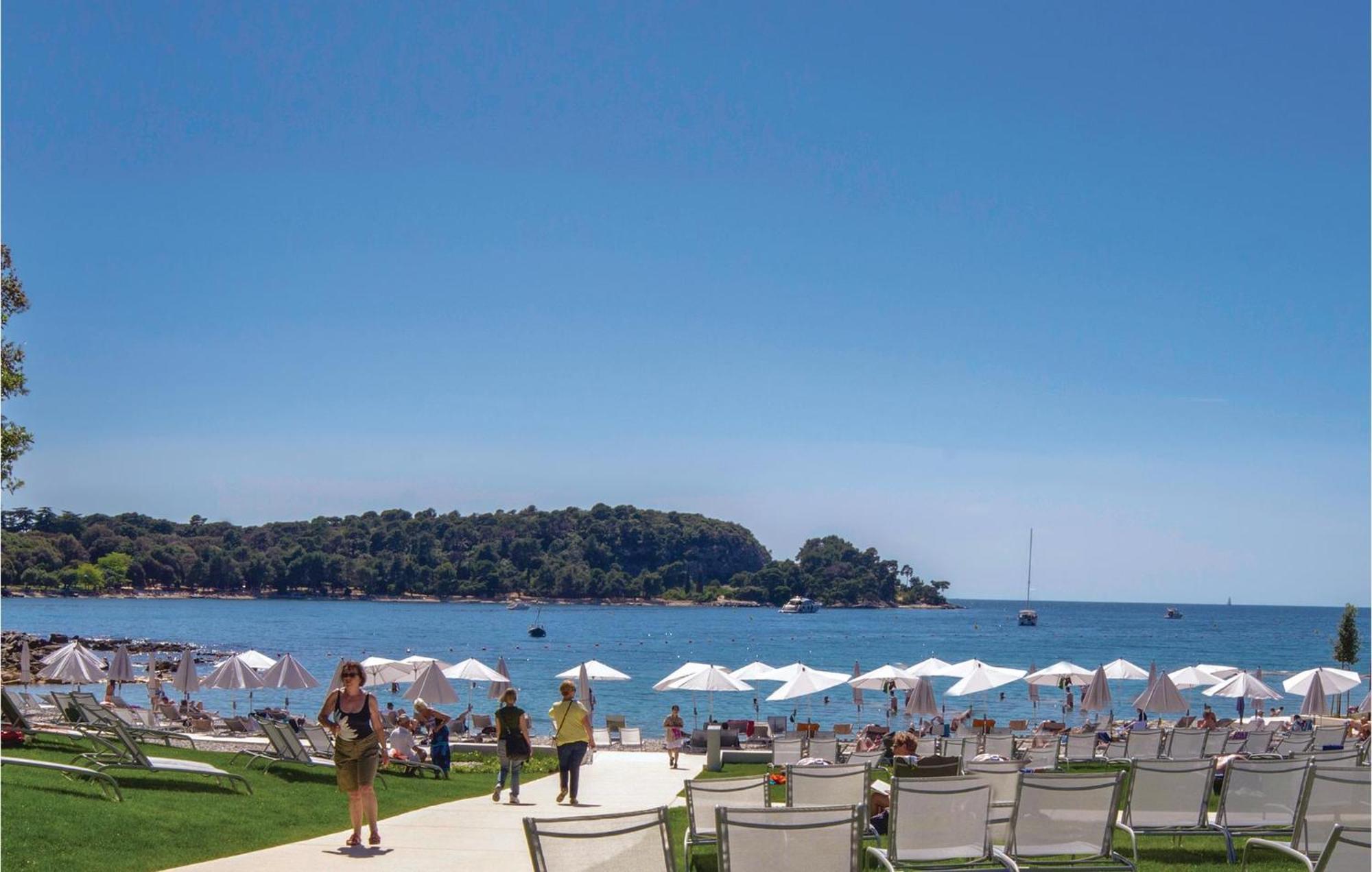Apartment 3 Bedroom Stunning In Rovinj